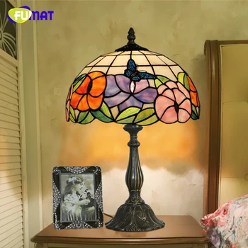 FUMAT Vitrāžas Galda Lampa LED Butterfly Ziedu Stikla Ēnā Lampas Dzīvojamā Istabā Viesnīcā Gultas Lampa, Mājas Dekoru, Gaismas Ķermeņi,